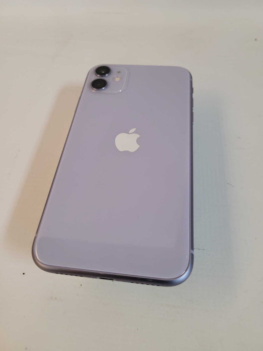 Apple iPhone 11 - READ