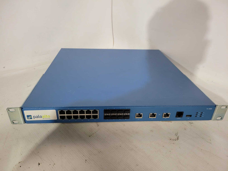 Palo Alto PA-3020 - Network Security Appliance Firewall with ear racks Q!