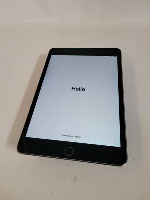 Apple iPad Mini 4 - READ Q