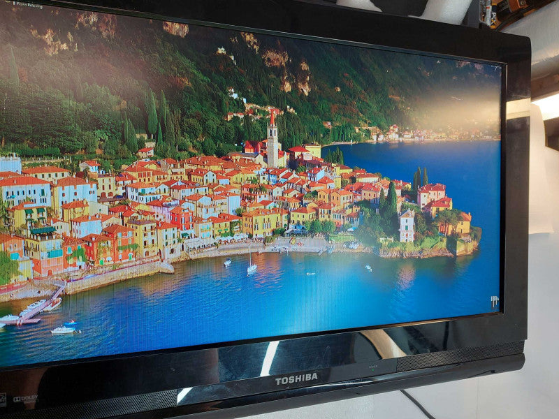 Toshiba 26\\" LCD TV Model: 26AV502U