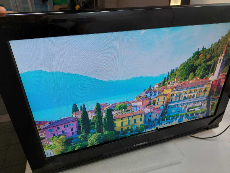 Toshiba 26\\" LCD TV Model: 26AV502U