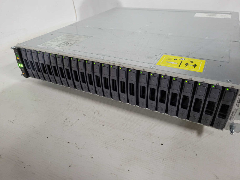 NetApp NAJ-1001 SAS array \\"24\\" 2.5\\" 28TB  Slots /  2x PSU/ 2 Controller Module READ  !