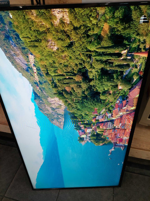 Samsung Colour Display Unit Model: DM40D   LH40DMDPLGA/ZA Q