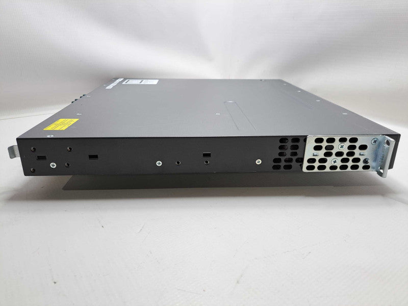 Cisco WS-C3750X-24P-S 24-Port PoE Gigabit Switch 1x C3KX-PWR-715WAC PSU Q)