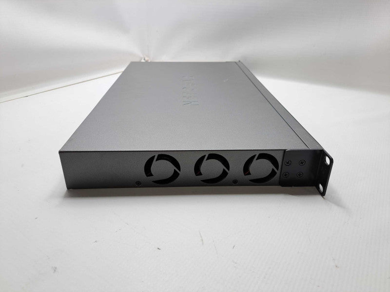 NetGear ProSafe GSM 7248 v2 48 Port Gigabit L2 Managed Switch *Read* )
