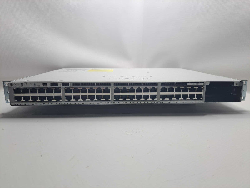 Cisco C9200-48P-E 48-Port Gig PoE+ Network Essentials Switch, 2x C9200-Stack )