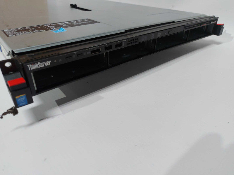 Lenovo Thinkserver RD550 2x Xeon E5-2620 V3 @ 2.40ghz / 48gb dd4 / READ #