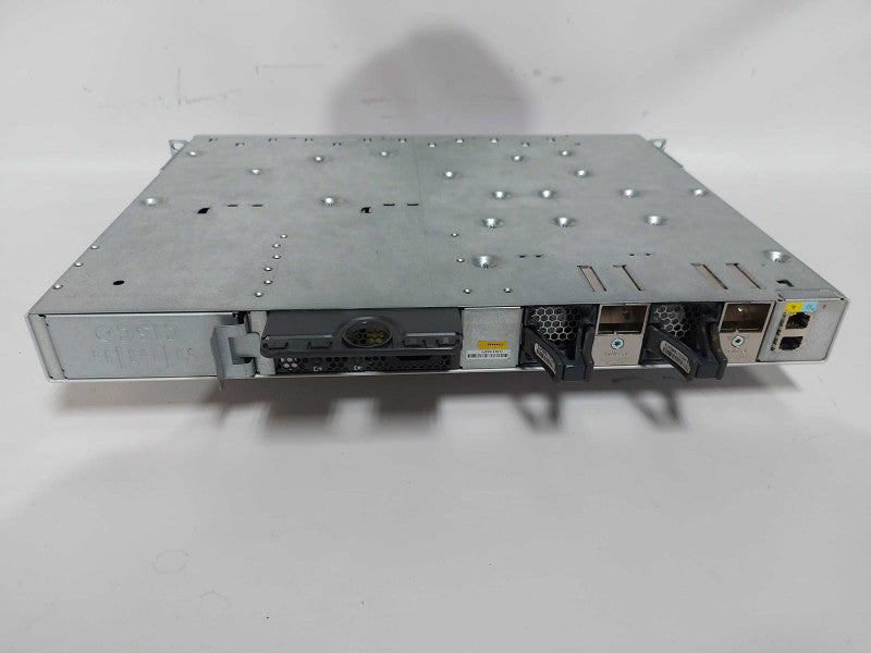 Cisco Catalyst 9000 series gigabit PoE+ Switch C9200-48P-E V01 - FACT RESET Q#