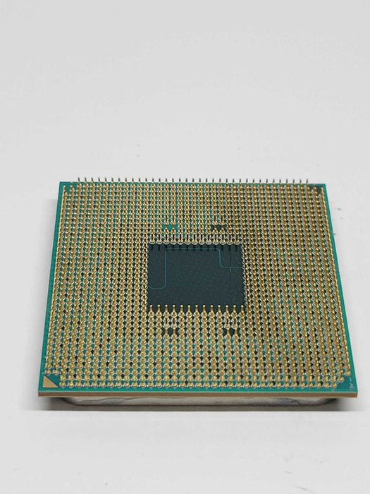 AMD Ryzen 5 PRO 2400GE @ 3.2 GHz Socket AM4 [yd240bcm4mfb]