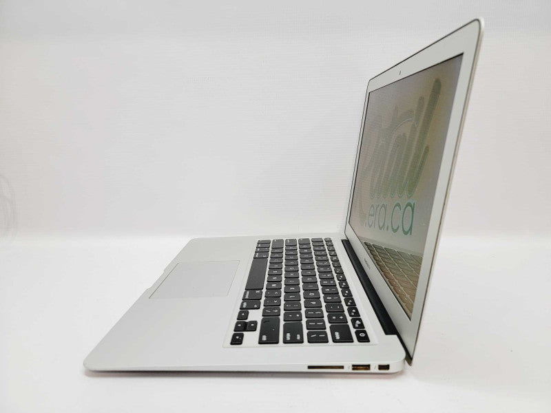 Apple Macbook Air 2015 13\\" Core i7-5650U @ 2.2GHz 8GB DDR3 120GB SSD (