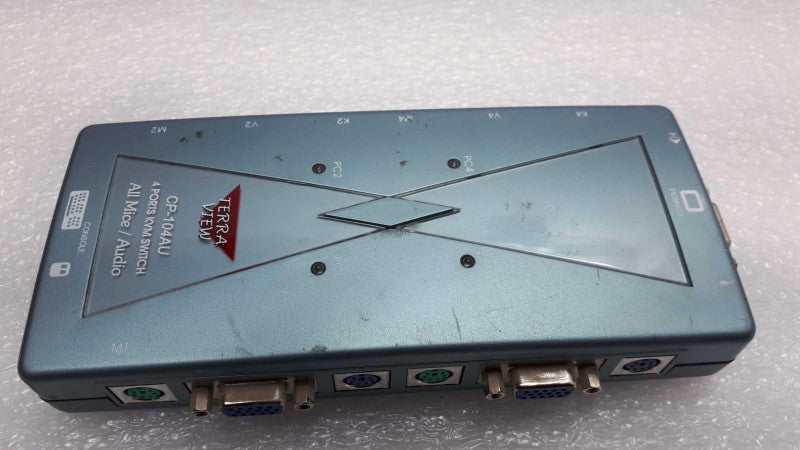 4 Ports CP-104AU 4 Ports KVM switch &
