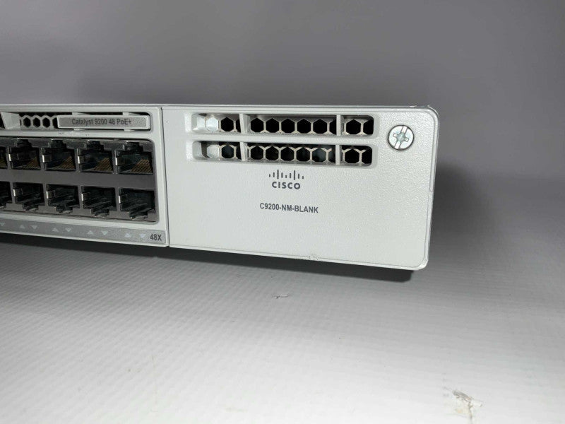 Cisco Catalyst C9200 C9200-48P-E V01 48 port gigabit PoE+ network switch  Q-