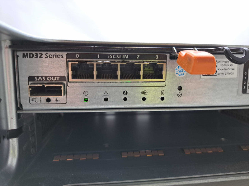Dell Powervault MD32 4-Port iSCSI SAS Controller E02M E02M002 Q)