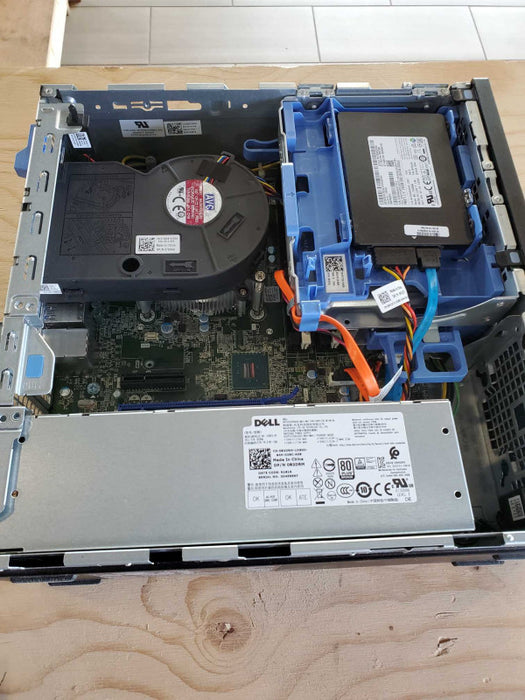 Dell Optiplex 5050 - Intel i5-6500 @ 3.20 GHZ 8GB DDR4, 256GB SSD