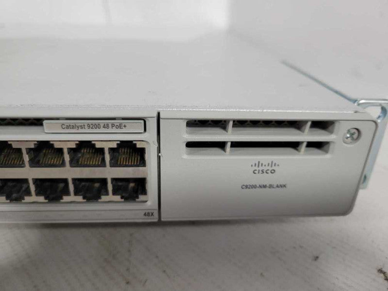 Cisco Catalyst 9200 48-port PoE+ Network Essentials Switch C9200-48P-E !