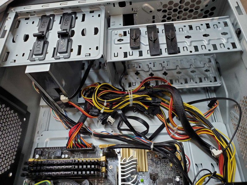 Custom PC - Intel i7-4770 @ 3.40 GHZ 16GB DDR3, GT610 1GB 700W PSU