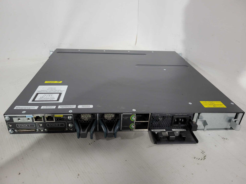 Cisco WS-C3750X-24P-S 24-Port PoE Gigabit Switch + C3KX-NM-10G Module Q!