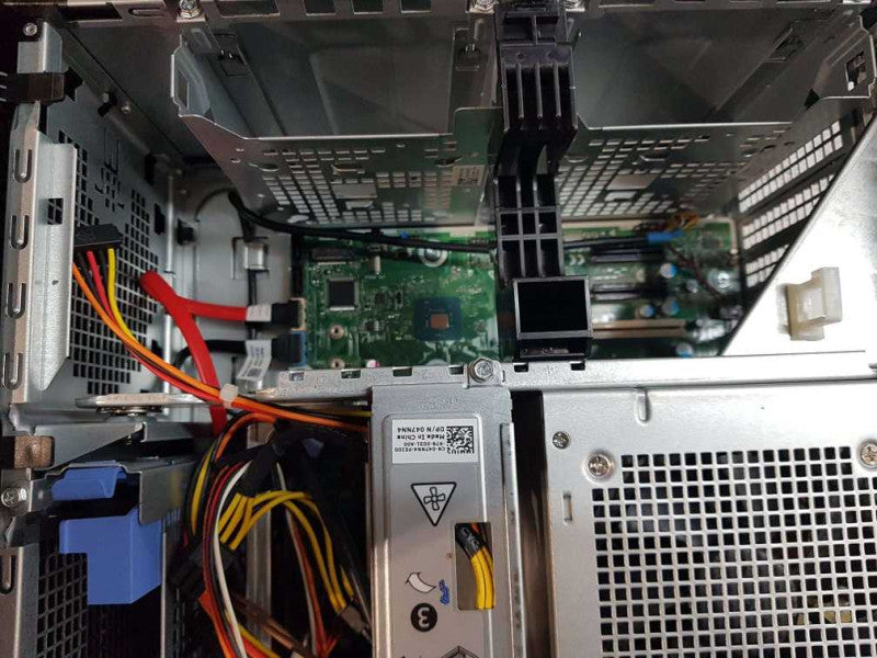 Dell Precision 3630 Tower  i7-8700K CPU @ 3.70GHz 16GB Ram Q