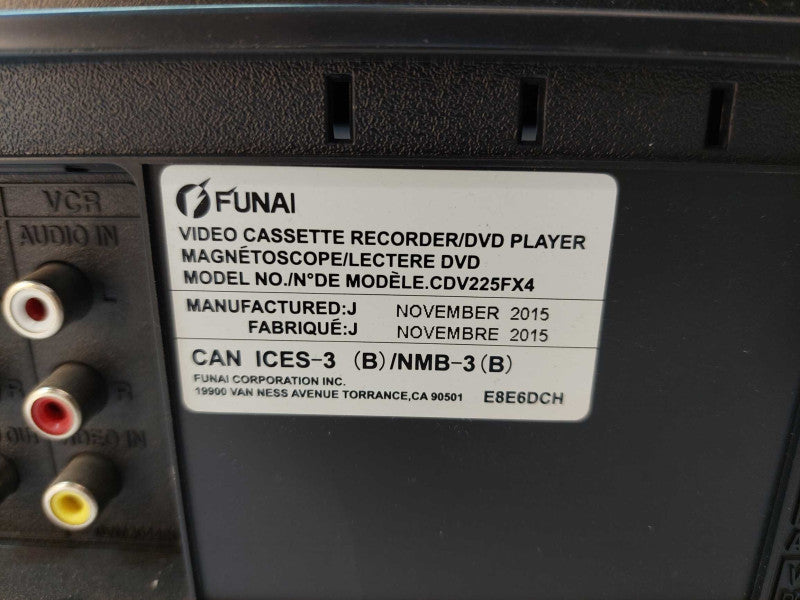 Funai Video Cassette/DVD Player Model: CDV225FX4