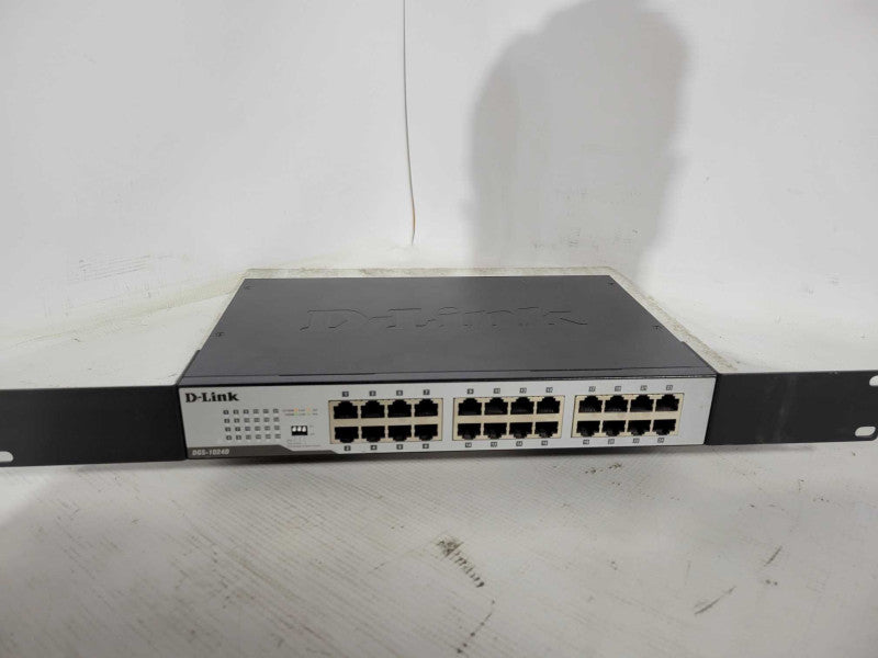D-Link DGS-1024D 24 Port 10/100/1000 Gigabit Ethernet Switch !
