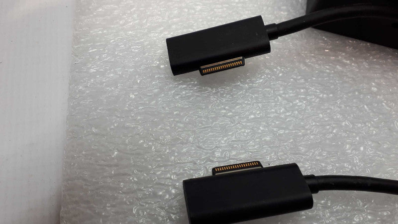 Microsoft Surface Dock For Surface Pro 2 Model 1917 &