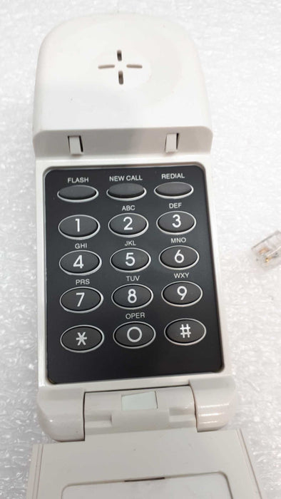 Radio Shack 43-857A White Flip Phone &