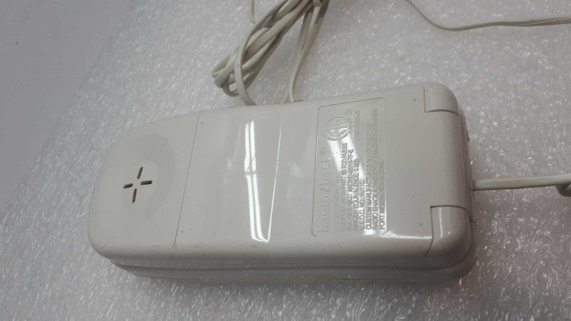 Radio Shack 43-857A White Flip Phone &