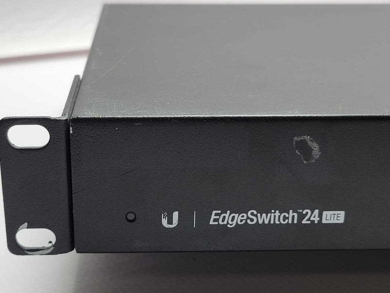 Ubiquiti Networks ES-24-LITE 24 Port Rack Mountable Ethernet Switch, READ _
