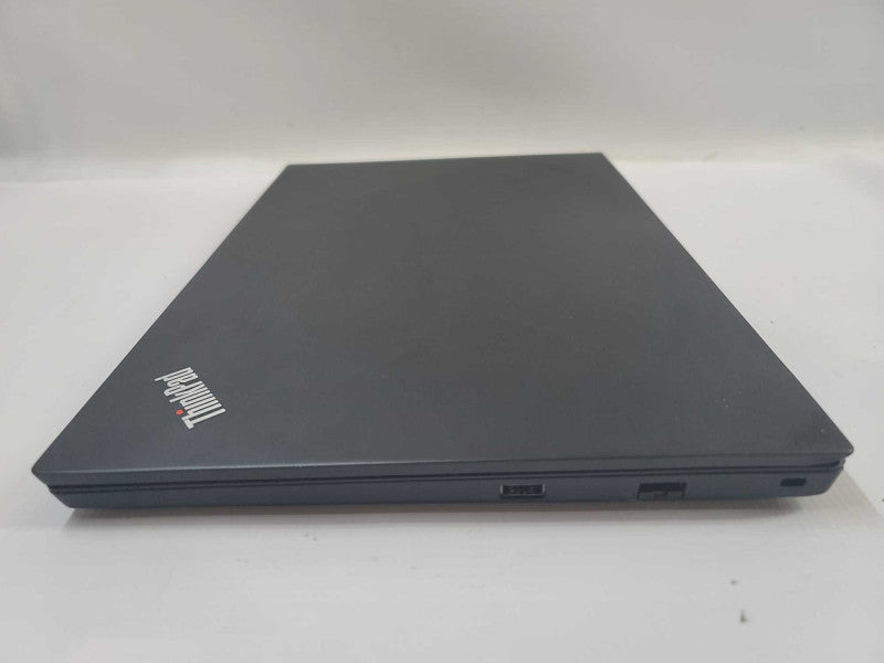 Lenovo E15 i5-10210U @ 1.60GHz, 16GB DDR4, 256GB m.2 Î²