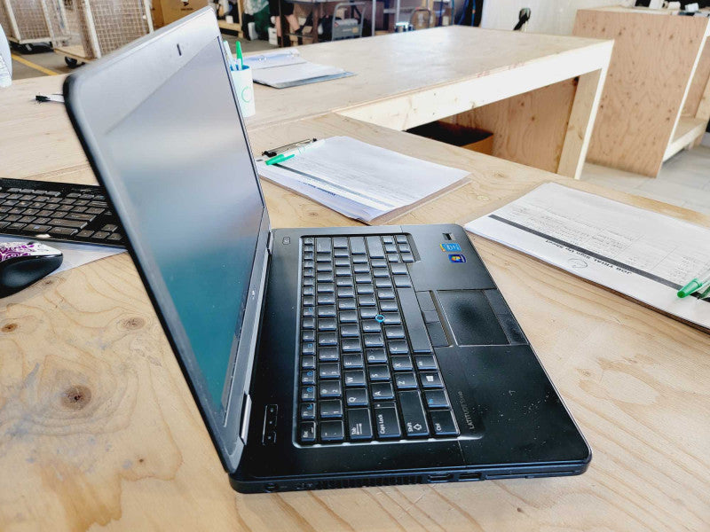 Dell Latitude E5440 Core i7-4600 @ 2.1GHz 8GB DDR3 500GB HDD GT720M 2GB