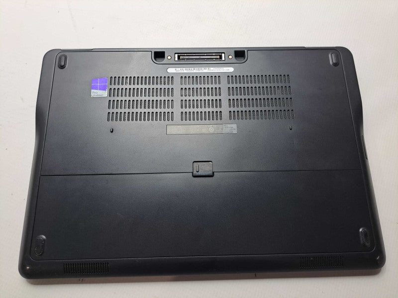 Dell E7450 14\\" Core i5-5300U @ 2.30GHz 8GB Ram 500GB HDD Win 10 + Adapter