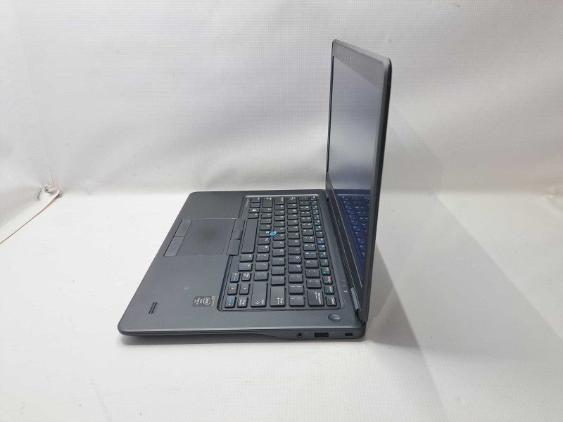 Dell E7450 14\\" Core i5-5300U @ 2.30GHz 8GB Ram 500GB HDD Win 10 + Adapter