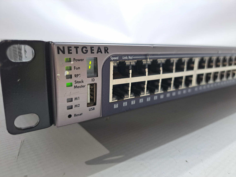Netgear ProSafe GSM7352S V2 48 Port Gigabit Switch w/ 10G SFP UpLink  Q)