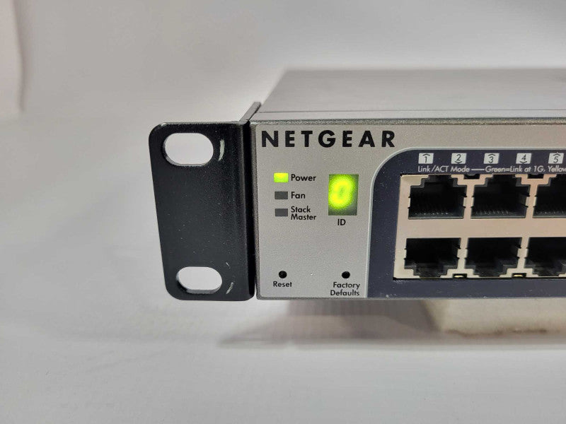 Netgear ProSafe 48 Port Gigabit Stackable Smart Switch 4 SFP Uplinks GS752TS  $