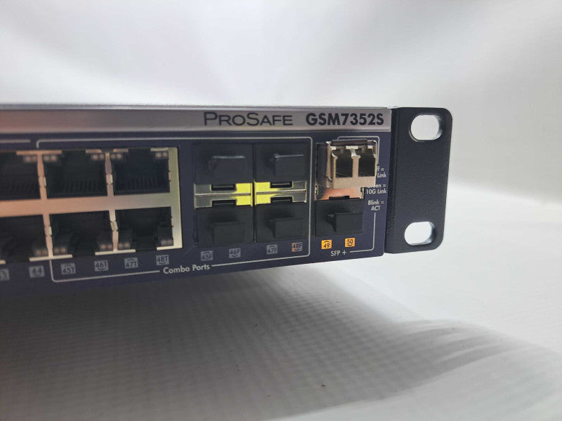Netgear ProSafe GSM7352S V2 48 Port Gigabit Switch w/ 10G SFP UpLink *PARTS* )
