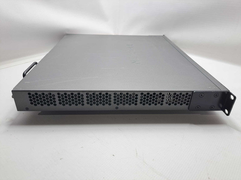 Netgear ProSafe GSM7352S V2 48 Port Gigabit Switch w/ 10G SFP UpLink *PARTS* )