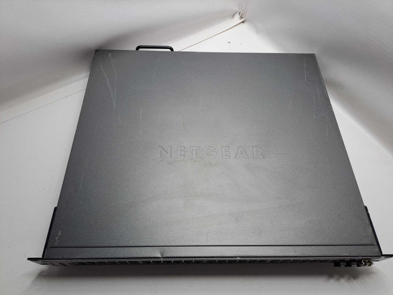 Netgear ProSafe GSM7352S V2 48 Port Gigabit Switch w/ 10G SFP UpLink *PARTS* )