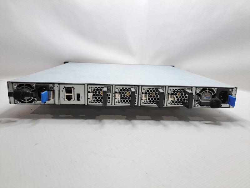 Iventec D10056 Datacenter Switch - 48x 25 GbE SFP28 + 8x 100GbE QSFP28 *READ* )
