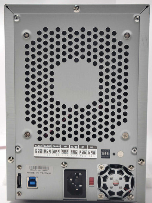 sans digital TR5UT+ 5-Bay Direct attached storage with 2x 3TB HDDs _