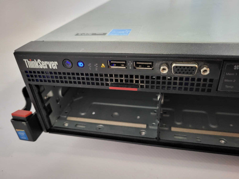 Lenovo ThinkServer RD440 3.5\\" No CPU/HDD/RAM/CADDIES $