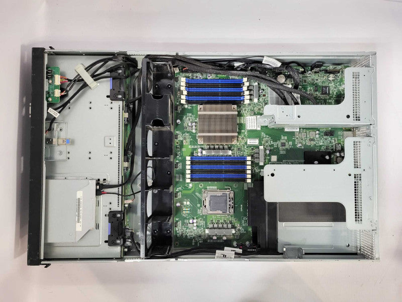 Lenovo ThinkServer RD440 3.5\\" No CPU/HDD/RAM/CADDIES $