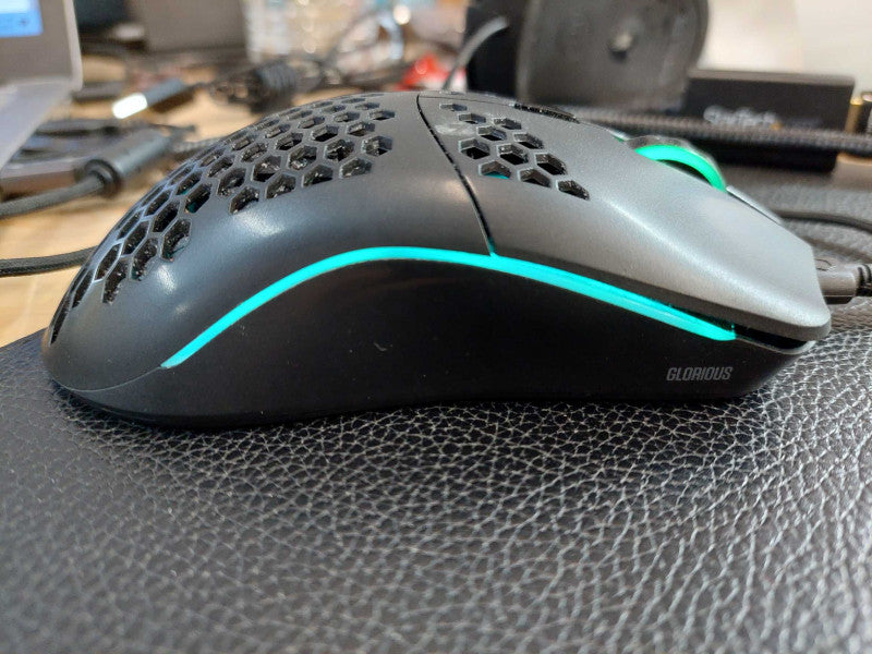 Glorious PC Gaming Race Mouse wired/or wireless with dongle Model: O Wireless