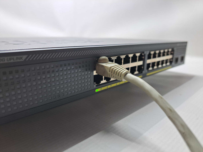 Cisco WS-C2960X-24TD-L 24-Port Gigabit Managed Switch w/ 2-Port 10GbE SFP+ )