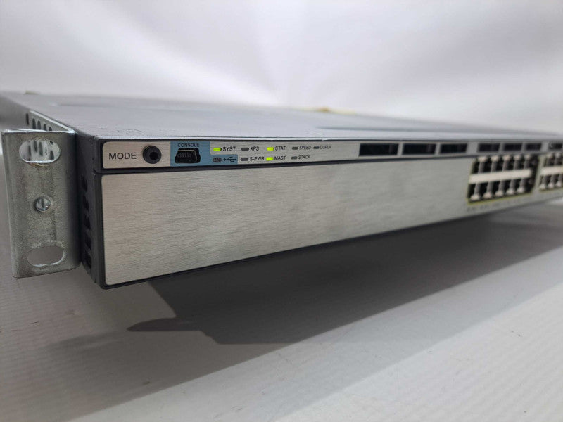 Cisco WS-C3750X-24T-L 24 Port Gigabit Network Switch 1x 350W PSU )