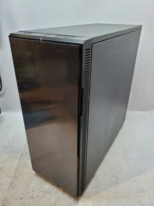 Custom PC - Intel i7-6700k @ 4.00 GHZ 16GB DDR4 750W PSU