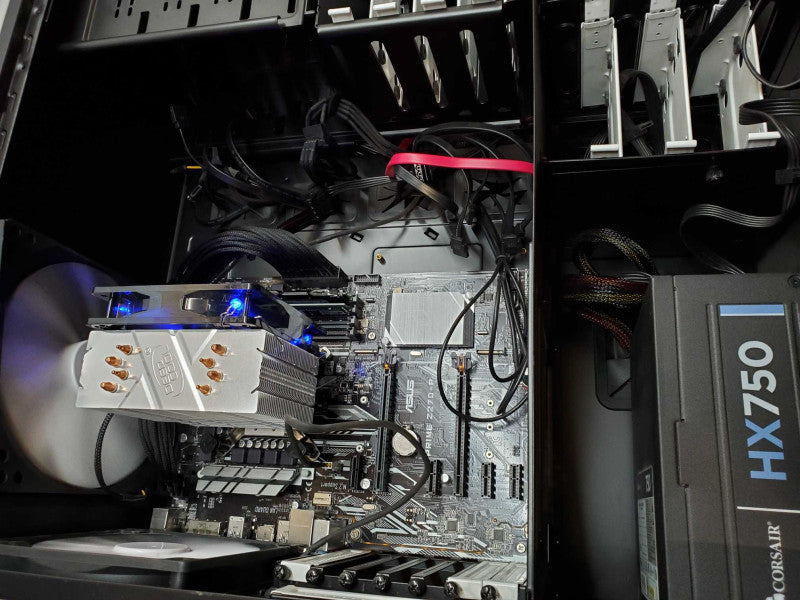 Custom PC - Intel i7-6700k @ 4.00 GHZ 16GB DDR4 750W PSU