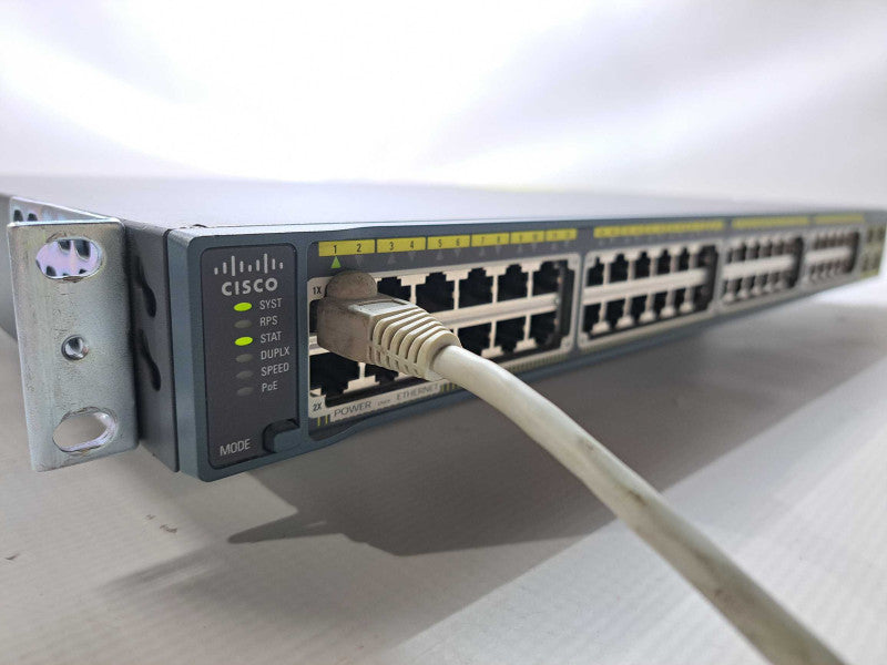 Cisco WS-C2960-48PST-L 48-Port Rack-Mountable Fast PoE Switch )