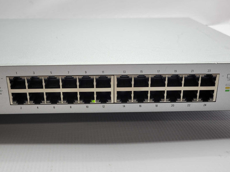 Ubiquiti UniFi US-24-250W 24-Port Managed Gigabit PoE+ Switch READ _
