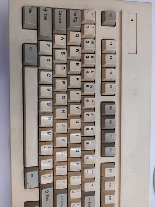 Vintage Se-Jin Electronics Keyboard Model: EAT - 1010 Made in Korea