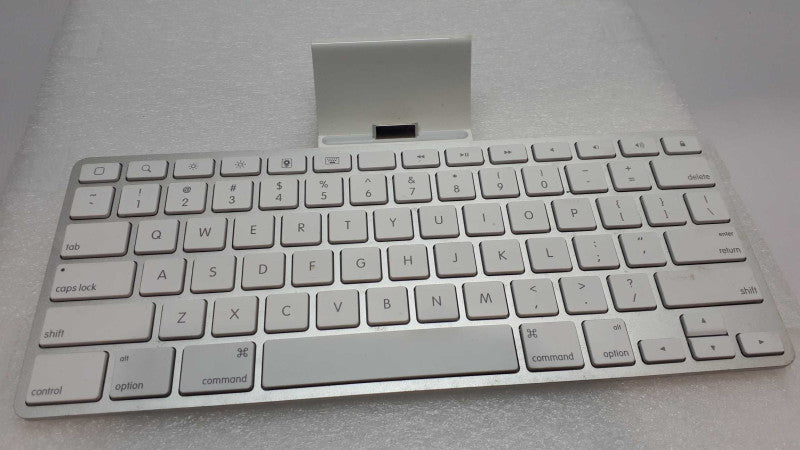 Genuine Apple A1359 Keyboard Dock Charger for iPad 30-pin &